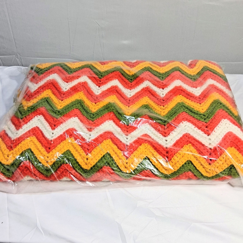 Handmade Frilly Chevron/Zig Zag Vintage Crochet 40X48 Blanket